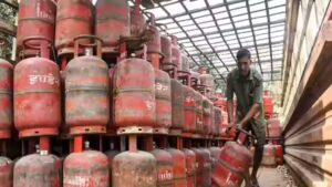 How India’s LPG shortage & fuel export restrictions are raising gasoline prices in California