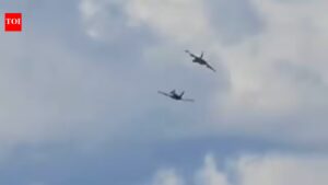 How four US Navy pilots survived horrific mid-air fighter jet collision