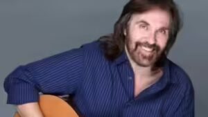 Dr. Hook frontman Dennis Locorrier passes away at 76 after a long battle with kidney disease