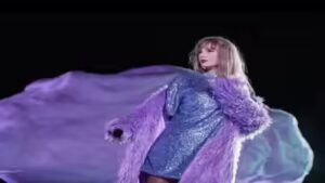 Taylor Swift: Quote of the day from Taylor Swift: ‘Fearless is not the absence of fear… Fearless is living in spite of those things that scare you to death’ |
