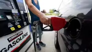 US inflation climbs above 4% for first time in three years as consumer spending stays resilient