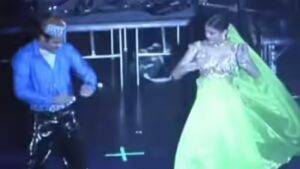 Aishwarya Rai, Akshaye Khanna’s stage performance in Miami on ‘Taal’ song goes viral, netizens react – WATCH VIDEO | Hindi Movie News