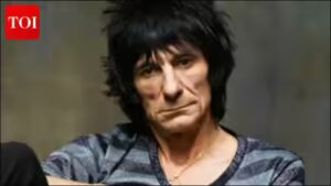 Ronnie Wood has to repaint his GBP 7 million mansion’s main door: Bright pink hue not acceptable as per authorities |