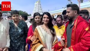 Samantha offers prayers at Tirupati along with her husband Raj Nidimoru and the ‘Maa Inti Bangaram’ team ahead of the film’s release | Tamil Movie News