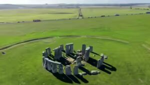 Archaeologists discover 5,000-year-old monument in Wiltshire linked to early Stonehenge traditions | World News