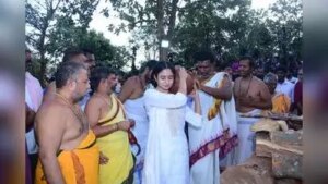 S Janaki final rites: Granddaughter performs last rites with state honours in Mysuru | Mysuru News