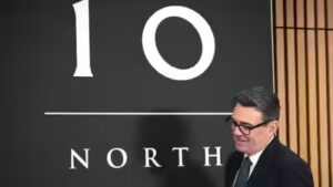 Burnham brings a ‘No. 10’ to Manchester to kickstart English ‘devolution’