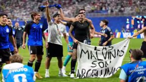 White House sends clear message after calls for FIFA to punish Argentina players over Falklands banner | Football News