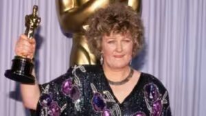 Brenda Fricker Death News: Oscar award winning actor Brenda Fricker of ‘Home Alone 2’ fame passes away at 81 | English Movie News