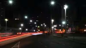 Scientists found that white streetlights can trap more than 5,000 pill bugs in giant circular “death spirals,” exposing them to predators and wasting their energy