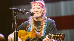 Willie Nelson opposes proposed Texas data centers near Abbott, says they threaten farmland and rural communities |