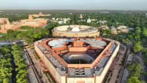 Lower min age for MD, directors to 18: Parliamentary panel