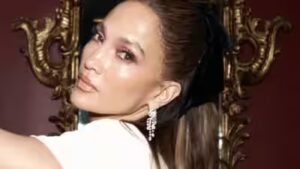 Jennifer Lopez recreates Madonna’s ‘Like a Virgin’ music video in Venice: ‘I had to do it…’ |