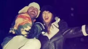 Taylor Swift and Travis Kelce name their dog after a meaningful 1993 coming-of-age film |